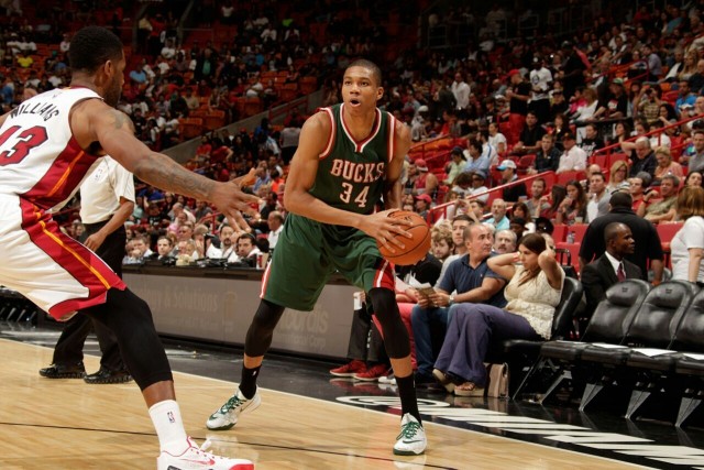 实至名归！西蒙尼当选西甲12月最佳教练